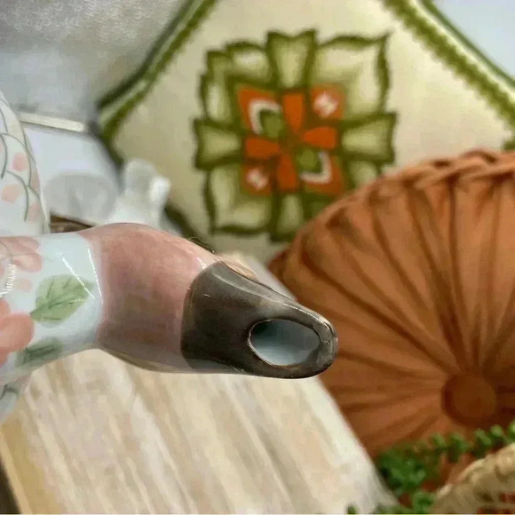 Vintage Novelty Painted Duck Teapot - Picture 4 of 7